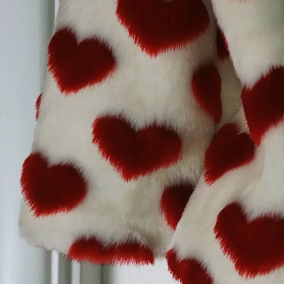 ❤️❤️Voom by Joy Han White faux Fur Cropped Teddy Jacket w Red Hearts Valentines - Picture 6 of 10